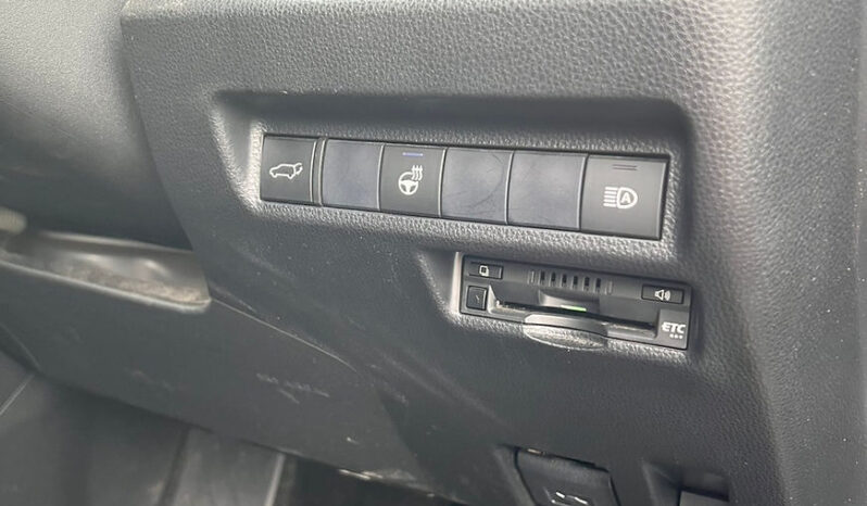 
								TOYOTA RAV4 G HYBRID full									
