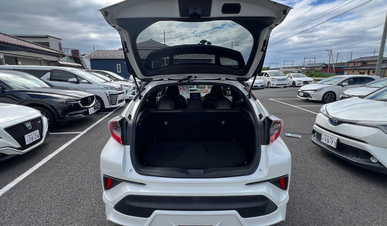 
								TOYOTA C-HR G LEDedition full									
