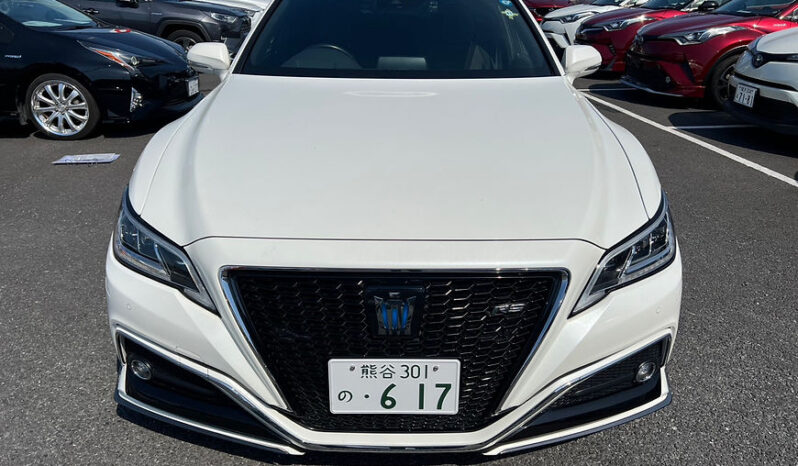
								Toyota Crown RS advance full									
