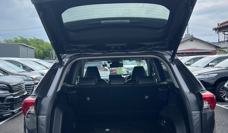 
								TOYOTA RAV4 G HYBRID full									