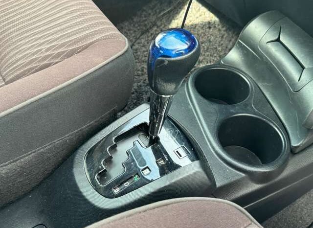 
								2015 Toyota Aqua G 2WD full									