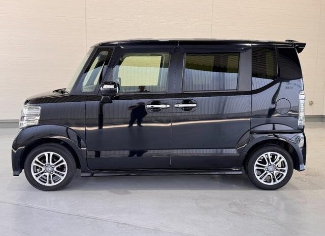 
								2017 Honda N-BOX Custom SS Package 2WD full									