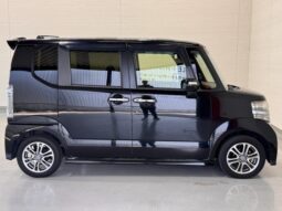 
										2017 Honda N-BOX Custom SS Package 2WD full									