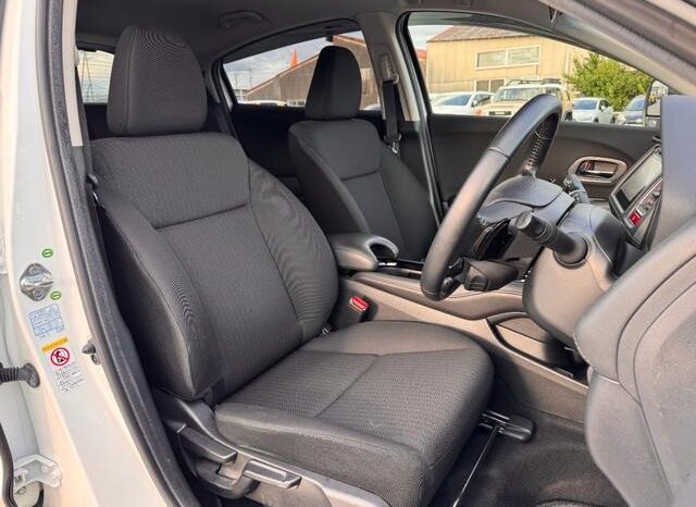 
								2014 Honda Vezel HYBRID X 2WD full									