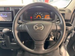 
										2019 Daihatsu Hijet Cargo Cruze SA III high roof 2WD full									