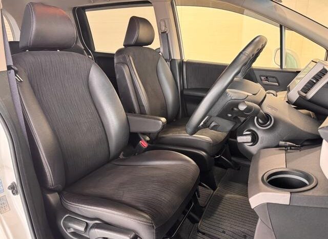 
								2014 Honda Freed Hybrid Just Selection 6-seater 2WD full									