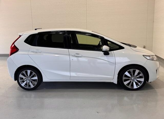 
								2015 Honda Fit Hybrid HYBRID L package 2WD full									