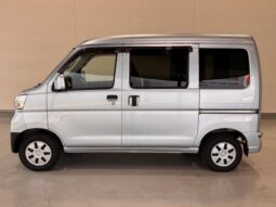 
										2019 Daihatsu Hijet Cargo Cruze SA III high roof 2WD full									