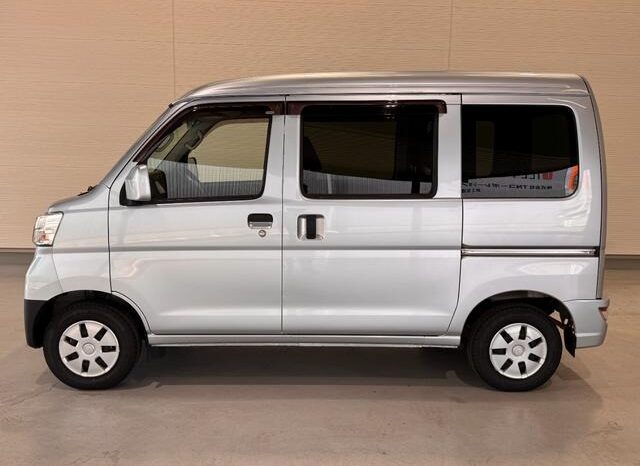 
								2019 Daihatsu Hijet Cargo Cruze SA III high roof 2WD full									