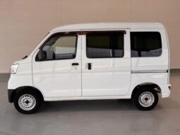 
										2019 Daihatsu Hijet Cargo 2WD full									