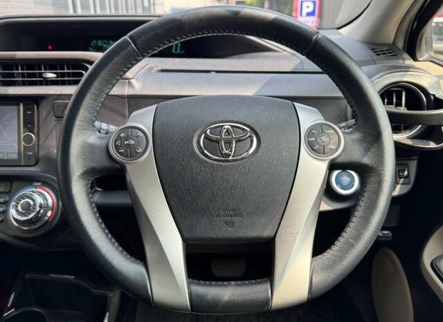 
								2013 Toyota Aqua G 2WD full									