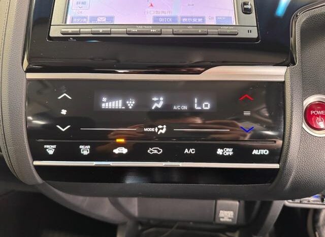 
								2017 Honda Fit Hybrid HYBRID F Package 2WD full									