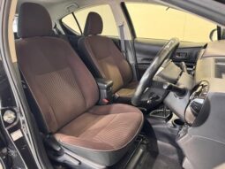 
										2015 Toyota Aqua G 2WD full									