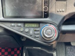 
										2013 Toyota Aqua G 2WD full									
