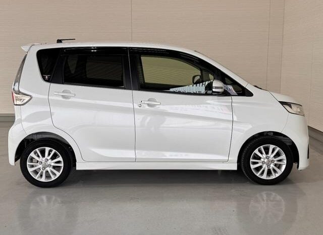 
								2015 Nissan Days Highway Star X 2WD full									