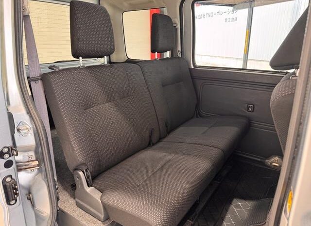 
								2019 Daihatsu Hijet Cargo Cruze SA III high roof 2WD full									