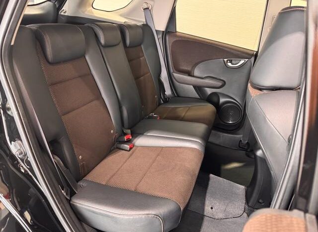 
								2012 Honda Fit Shuttle Hybrid Hybrid Smart Selection 2WD full									