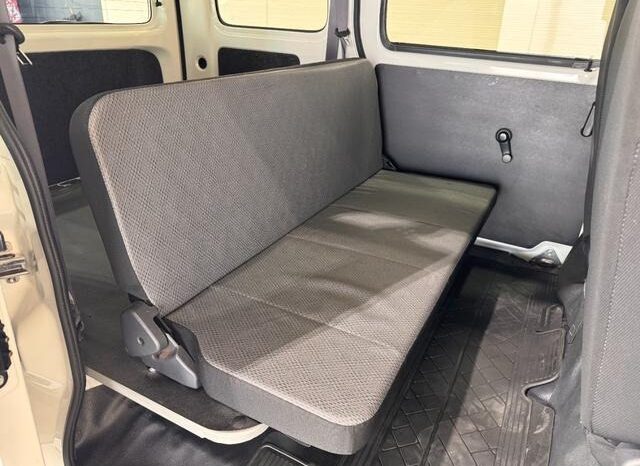 
								2019 Daihatsu Hijet Cargo 2WD full									