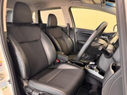 
										2014 Honda Fit Hybrid HYBRID L package 2WD full									