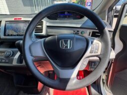 
										2012 Honda Freed Hybrid Just Selection 2WD full									