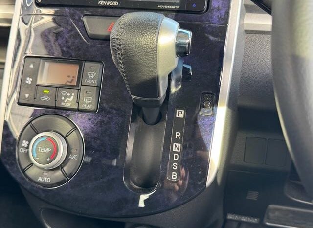 
								2018 Daihatsu Tanto Custom RS Top Edition SA III 2WD full									