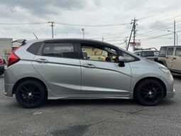 
										2015 Honda Fit Hybrid HYBRID L package 2WD full									