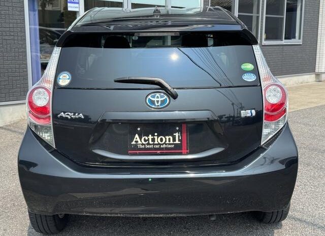 
								2013 Toyota Aqua G 2WD full									