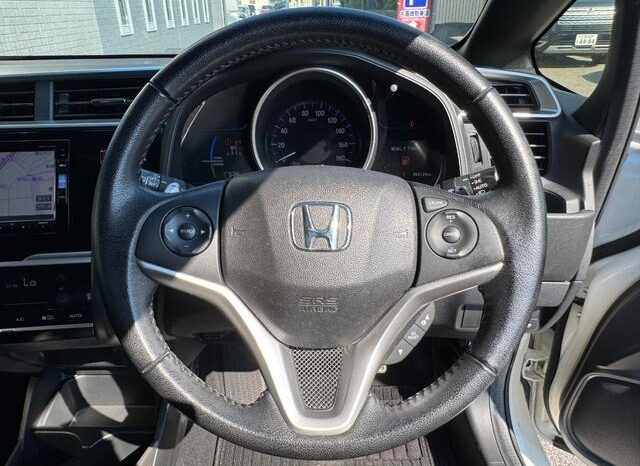 
								2016 Honda Fit Hybrid HYBRID S Package 2WD full									