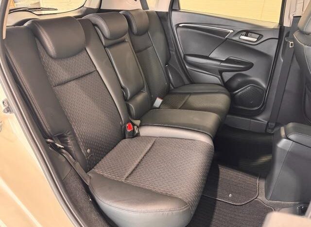 
								2014 Honda Fit Hybrid HYBRID L package 2WD full									