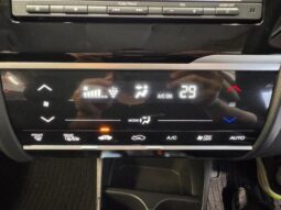 
										2015 Honda Fit Hybrid HYBRID L package 2WD full									