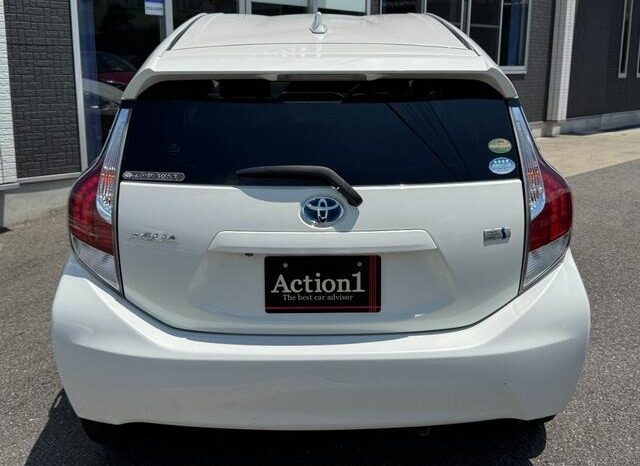 
								2016 Toyota Aqua S 2WD full									