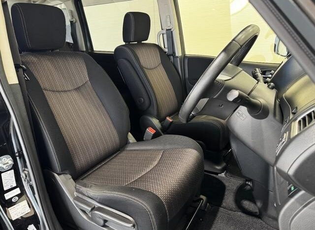
								2015 Nissan Serena Highway Star V Selection + Safety SHV A Safety 2WD full									