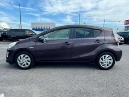 
										2015 Toyota Aqua G 2WD full									