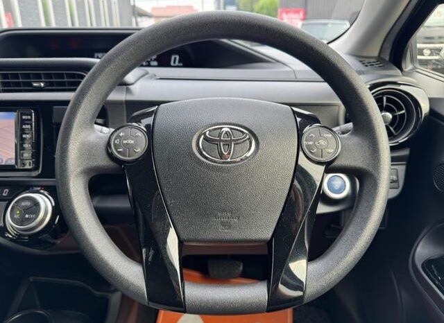 
								2017 Toyota Aqua S Style Black 2WD full									