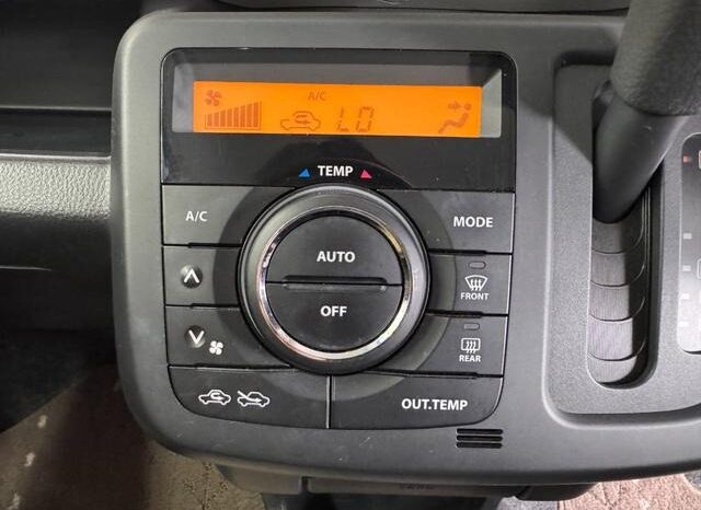 
								2013 Nissan Moko X 2WD full									