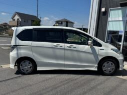 
										2012 Honda Freed Hybrid Just Selection 2WD full									
