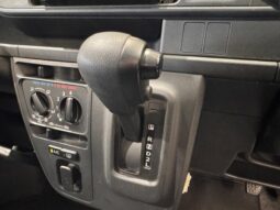 
										2019 Daihatsu Hijet Cargo Cruze SA III high roof 2WD full									