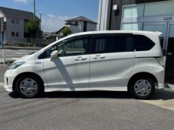 
										2012 Honda Freed Hybrid Just Selection 2WD full									