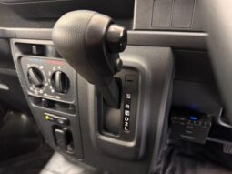 
										2017 Daihatsu Hijet Cargo Deluxe SA III High Roof 2WD full									