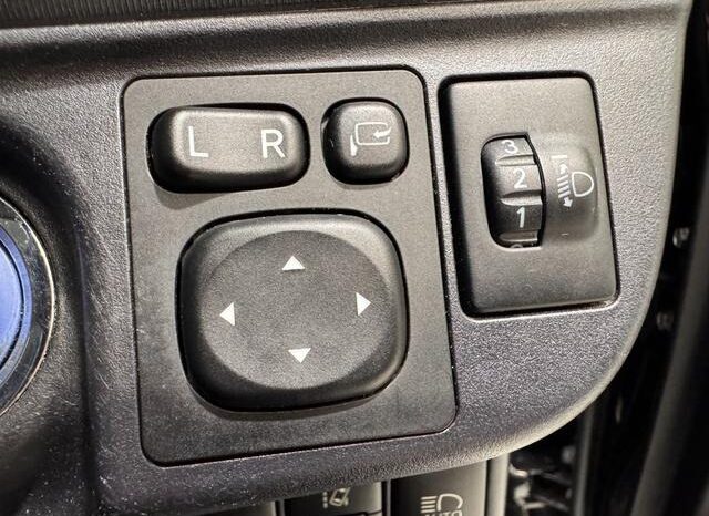 
								2015 Toyota Aqua G 2WD full									