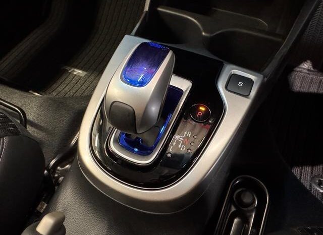 
								2014 Honda Fit Hybrid HYBRID L package 2WD full									