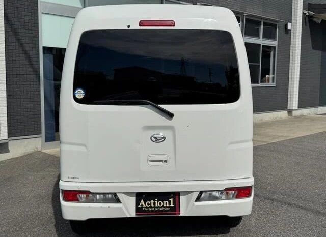 
								2019 Daihatsu Hijet Cargo Deluxe SA III High Roof 2WD full									