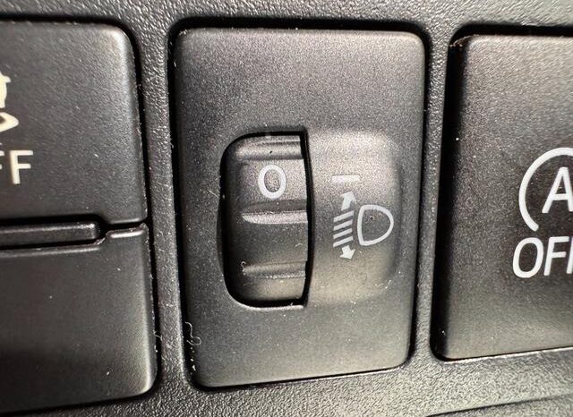 
								2019 Daihatsu Hijet Cargo 2WD full									