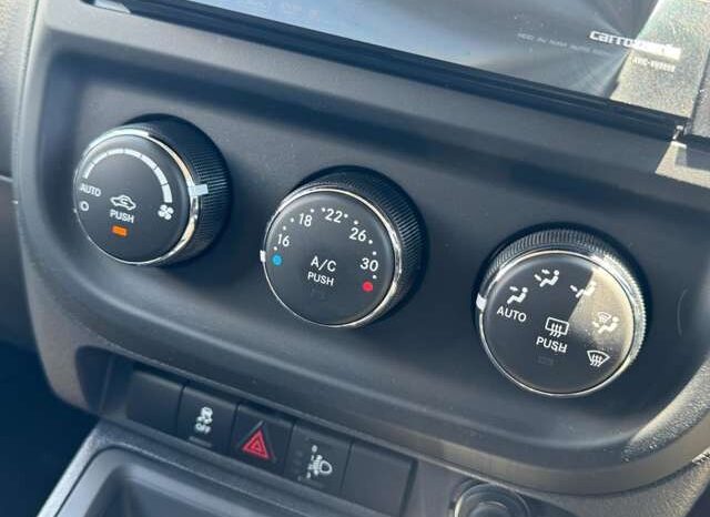 
								2013 Jeep compass Sports 2WD full									
