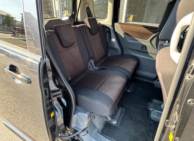 
								2012 Nissan Luke’s Highway Star 2WD full									