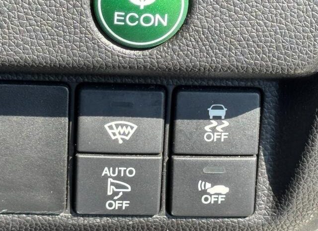 
								2016 Honda Fit Hybrid HYBRID S Package 2WD full									