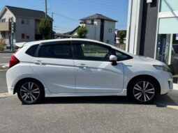 
										2016 Honda Fit Hybrid HYBRID S Package 2WD full									