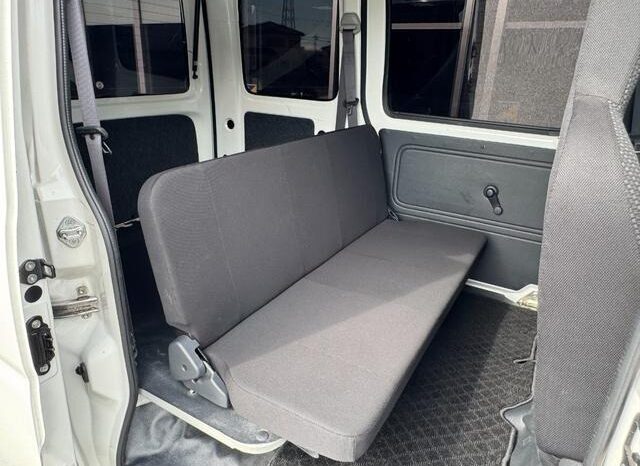 
								2019 Daihatsu Hijet Cargo Deluxe SA III High Roof 2WD full									