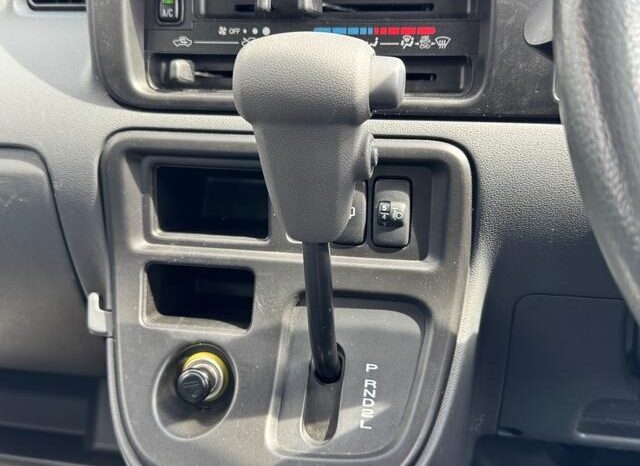 
								2015 Daihatsu Hijet Cargo Deluxe 2WD full									