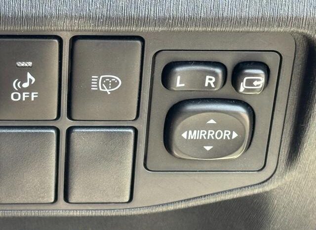 
								2012 Toyota Prius S Touring Selection 2WD full									